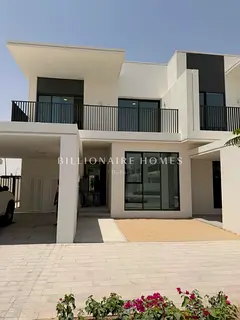 ON THE PARK & POOL CLUB | PRIME LOCATION