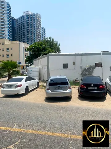 For sale: Traditional Arabic house on a corner lot in Al Rashidiya 2, Ajman | Residential/Commercial | Area: 6,791 sq ft