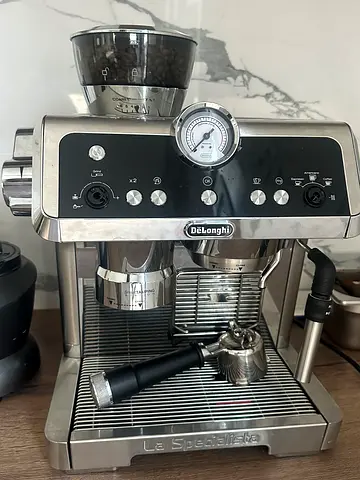 DeLonghi la specialista Espresso Machine with Grinder - Used