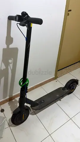 Electric Scooter in Good Working Condition + charger + spare tore - Ready to Ride