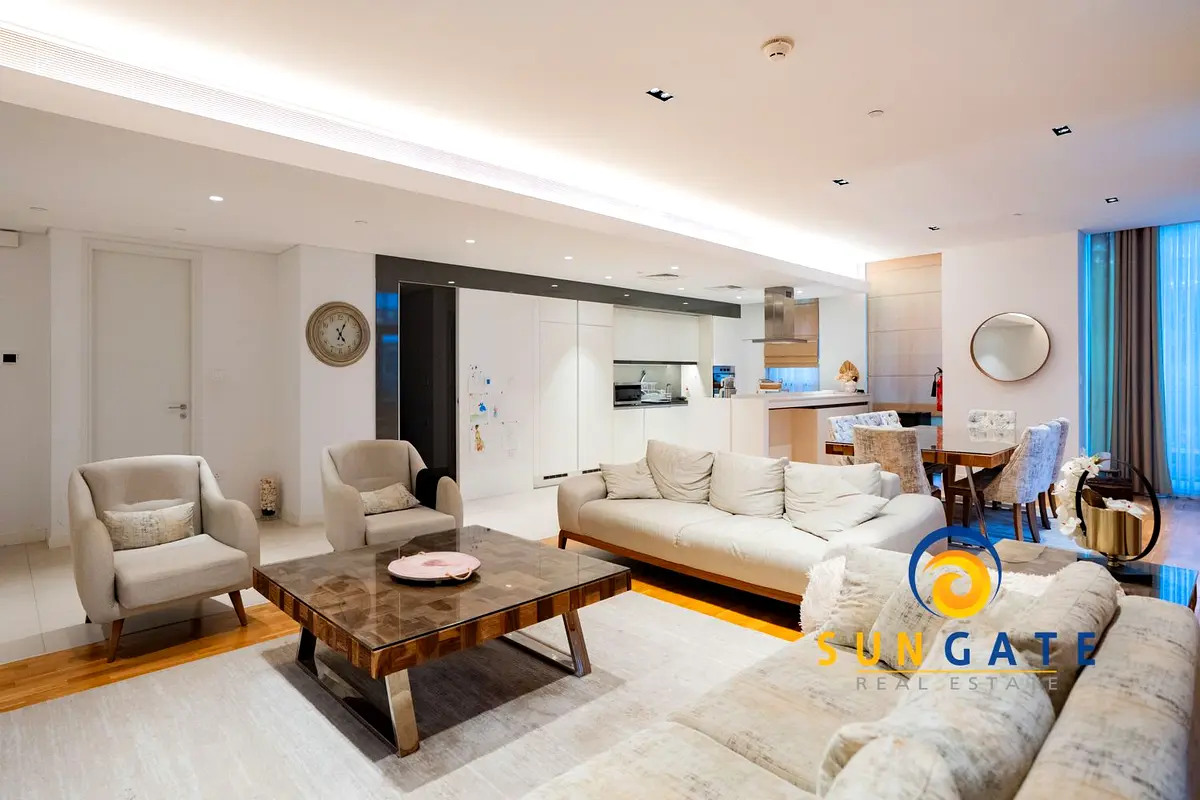 Fully furnished, all-ensuite bedrooms , exclusive & vacant