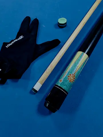 Billiard Cue Mak Uk brand