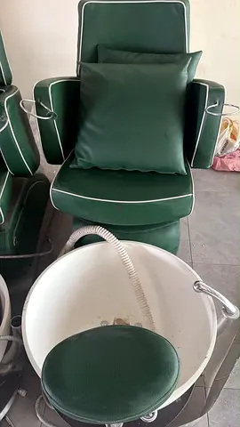 Pedicure Chair with Foot Bath - Green (Good Condition) Vismaea Italian made