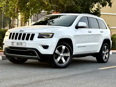 Jeep Cherokee Limited 2015 | GCC Specs | Well Maintained