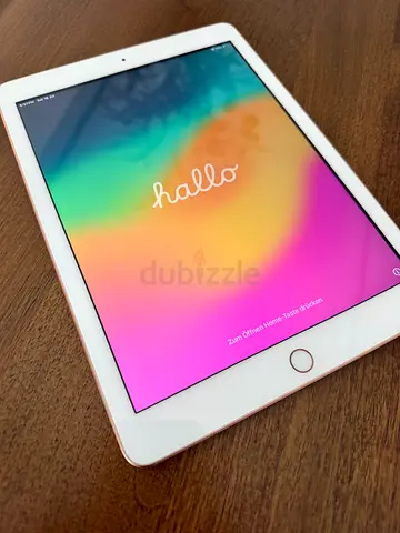 Apple iPad 6th Generation 32GB Wi-Fi – Gold – Factory Reset