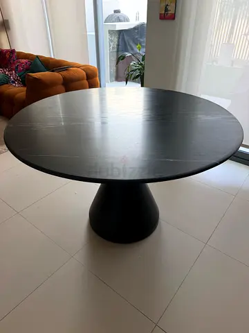 Round Black Marble Dining Table with Pedestal Base