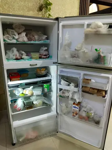 TOSHIBA Refrigerator 411 LTR