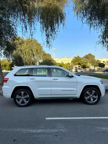 Jeep Grand Cherokee Overland 2015 GCC Specs