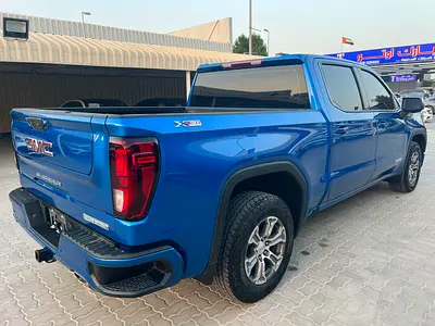 2023 GMC SIERRA 缩略图 3