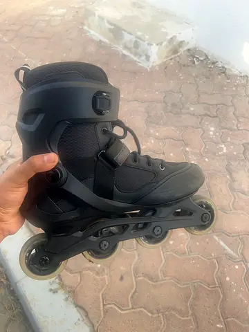 Skate shoes Decathalon and accessories