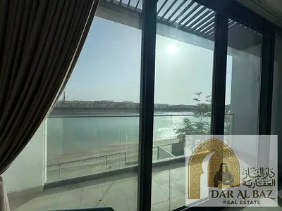 فيلا للايجار السنوى بمنطقة الحمرية مشروع أجمل مكان - الشارقة | تتكون الفيلا من 5 غرف نوم ماستر و 2 تراس كبير وغرفة خادمة ماستر وشاطئ خاص وباركن تشطيبا