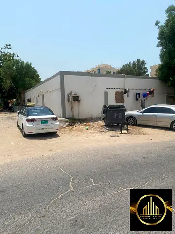For sale: an Arabic-style corner house on the corner of two streets, fully let (comprising 18 rooms), freehold, suitable for all