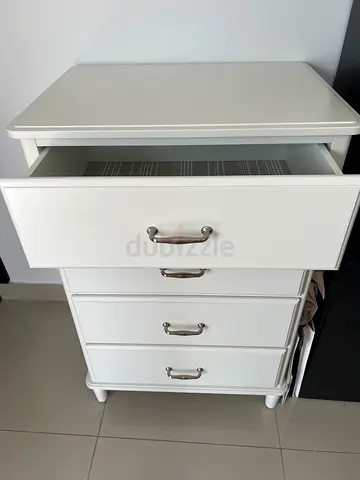 White 4-Drawer Dresser with Metal Handles