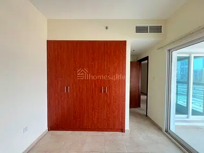 Unfurnished Near Metro | Mid Floor | 1 BR