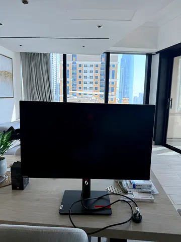 Lenovo ThinkVision P27h-20 in excellent condition