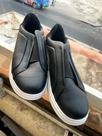 Mans footware