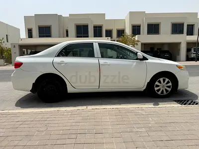 Toyota Corolla 2013 | Canadian Specs | Well Maintained