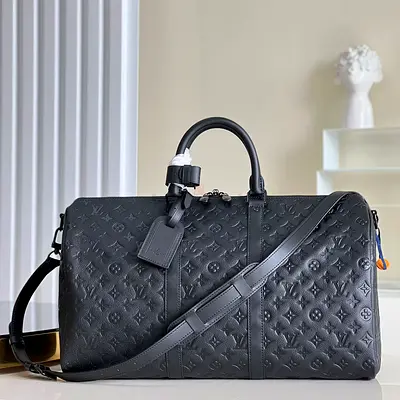 Louis Vuitton Keepall Bandouliere 50 in Black Taurillon Monogram Leather Embossed With Monogram