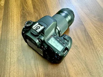 Canon EOS 80D DSLR + Canon EF-S 55-250mm Lens – Like New