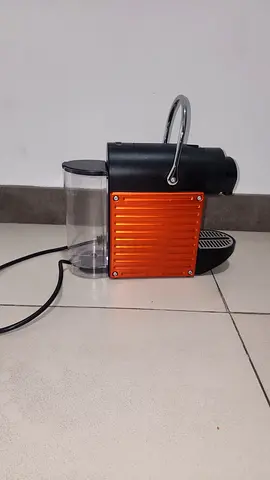 Nespresso Pixie (Electric Orange) - Excellent Condition