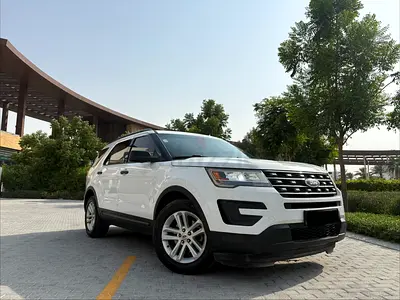Ford Explorer Base 2017 GCC Specs