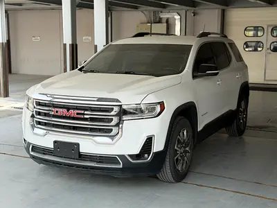 GMC Acadia SLE 2023 | GCC Specs | Low Mileage | Excellent Condition
