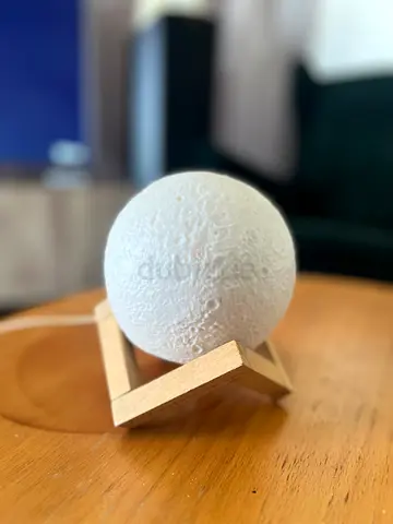 Moon lamp touch sensitive