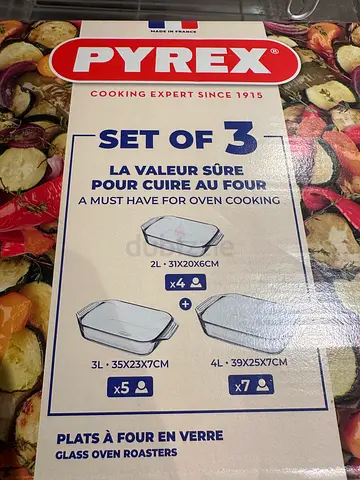 Pyrex Glass Oven Roasters Set of 3 - New in Box
