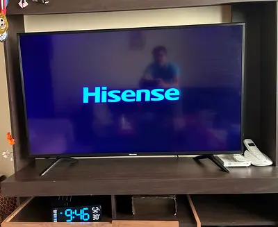 Hisense TV 55 inches