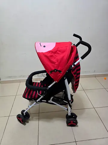 Lightweight Red Umbrella Stroller – Compact, Good Condition