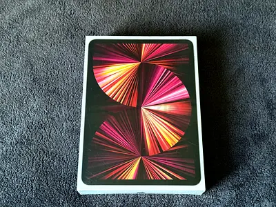 Apple iPad Pro (11-inch, Wi-Fi, 256GB) - Space Grey (3rd Generation)