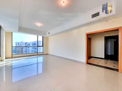 Elegant 3BR . All Amenities | Parking, Pool, Gym, Steam & Sauna