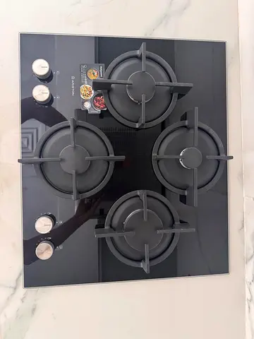 Built-in 4-Burner Glass Gas Hob - Good Condition