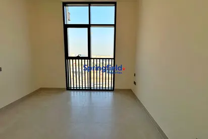 Bright 1BR | Balcony | Prime Location