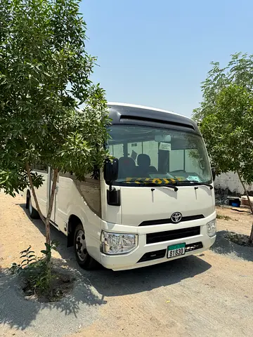 Toyota Coaster 23 passengers/ 2024 GCC Specs