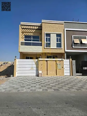 Villa directly from the owner, personal finishing, on a main street, close to all services, freehol