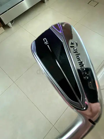TaylorMade QI 4 Iron