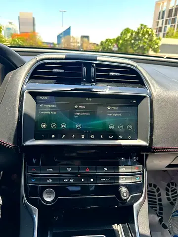 2019 Jaguar XE 照片 11