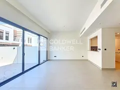 Spacious Layout | Prime Location | 3BHK Townhouse