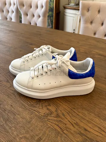 Alexander McQueen Oversized White Low Top Sneakers Croc Embossed Patent Leather Size 40 (original)