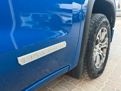 2023 GMC SIERRA 缩略图 12