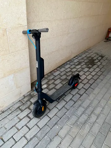 Riley RS1 E-Scooter – Good Condition