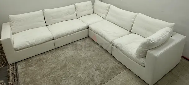 Like new condition ws living cloud sofa