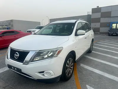 Nissan Pathfinder 2013 GCC Specs
