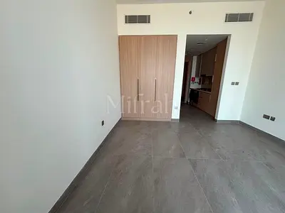 Spacious Studio | Ready to Move | Unfurnished