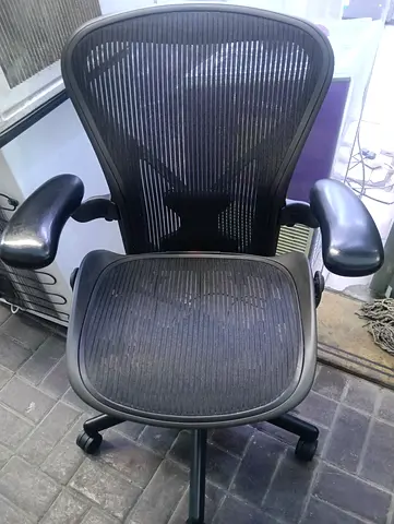 Herman Miller Aeron chair for selling.size B.colour black and gray