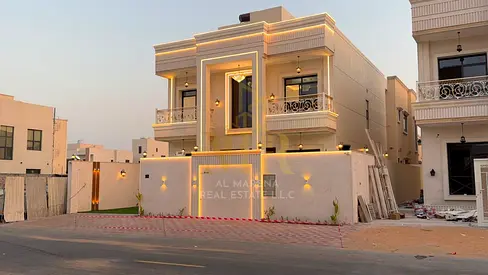 Luxury villa for sale in Al Zahia | 5 master bedrooms | 2 floors + roof | Majlis and 2 living rooms | Modern kitchen | Maid's room | 3,014 sq ft | Inc