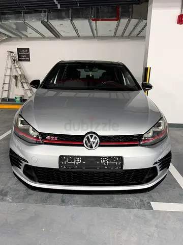 Stunning Volkswagen Golf GTI Clubsport 2017 | GCC Specs | Low Mileage