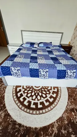 King size bed