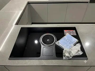 Nikola Tesla Induction Cooktop with Integrated Extractor Fan – Brand New Box Pack